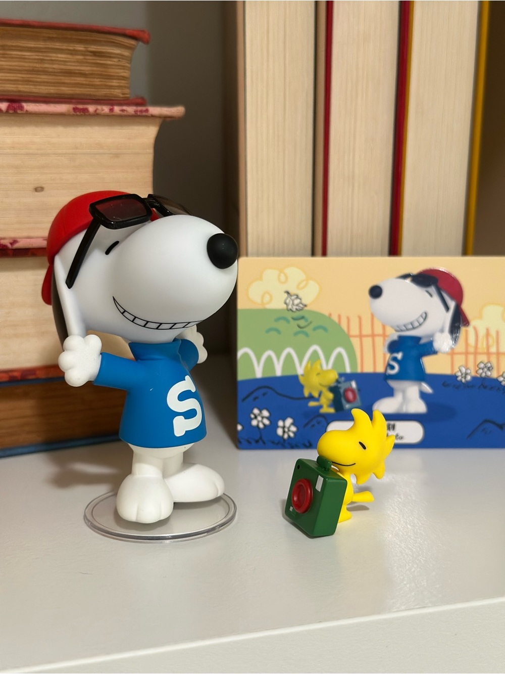 Snoopy Miniso - Travel Buddy Take a Photo